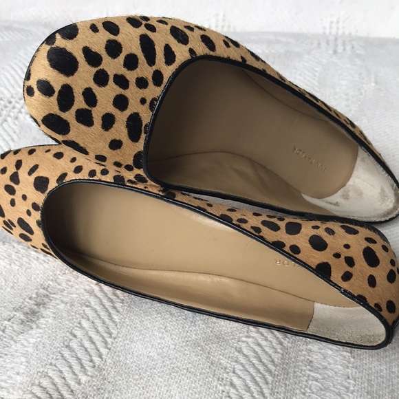 Ann Taylor Cheetah Calf Hair Round Flat Heels, SZ 6M - Picture 11 of 11